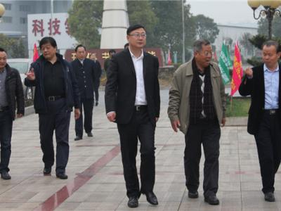 江苏PA旗舰厅官网涂料迎来国家建筑标准考察团