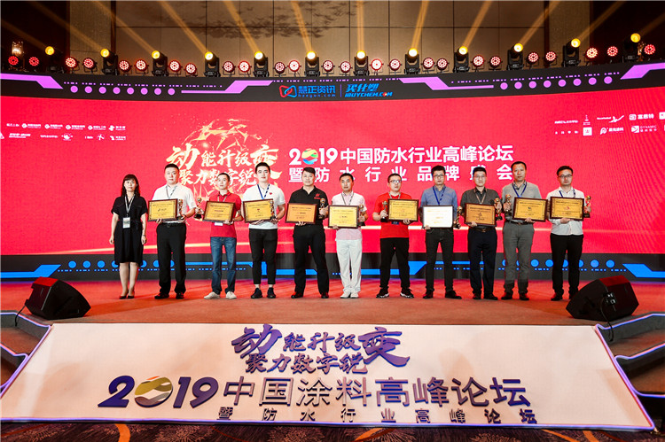 70820506_20190622184126_202016_37134436_AA0Y6046.JPG 70820506_20190622184126_202016_37134436_AA0Y6046.JPG